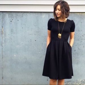 Lularoe black dress with pockets